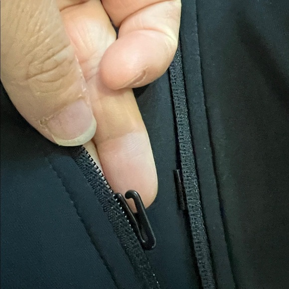 Black All in Motion front zipper racerback sports bra 38D high support adjust - Picture 9 of 17